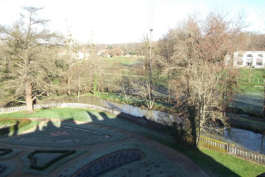 Chateau-Hotel De Nieuil Exteriér fotografie